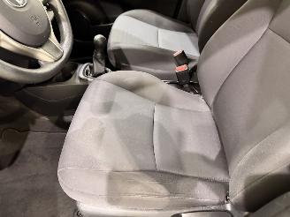 Toyota Yaris HB 1.0 VVT-i Aspiration picture 38