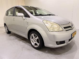 Damaged car Toyota Corolla-verso 1.6 VVT-i Sol Clima 5p. 2004/12