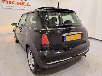 Mini Mini 1.6 One Pepper Automaat Pano picture 5