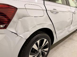 Volkswagen Polo VI HB 1.6 TDI Comfort Navi picture 12