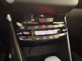 Peugeot 208 HB 1.2 VTi Envy Clima picture 33