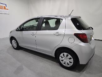 Toyota Yaris 1.0 VVT-i Aspiration 5.Drs Bjr.2015 picture 15
