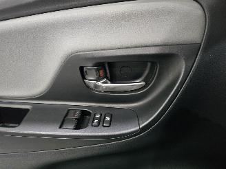 Toyota Yaris 1.0 VVT-i Aspiration 5.Drs Bjr.2015 picture 30