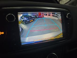 Toyota Yaris 1.0 VVT-i Aspiration 5.Drs Bjr.2015 picture 23