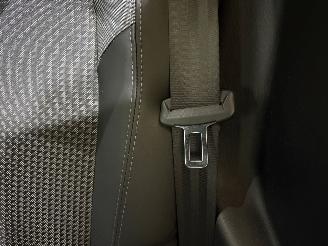 Peugeot 208 HB 1.2 Puretech 130 GT-Line Aut8 picture 17