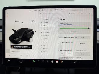 Tesla Model Y Maximum Range / Premium picture 21
