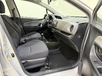 Toyota Yaris HB 1.0 VVt-i Aspiration picture 17