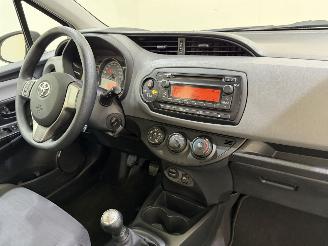 Toyota Yaris HB 1.0 VVt-i Aspiration picture 8