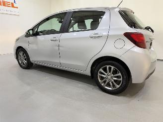 Toyota Yaris HB 1.0 VVt-i Aspiration picture 4