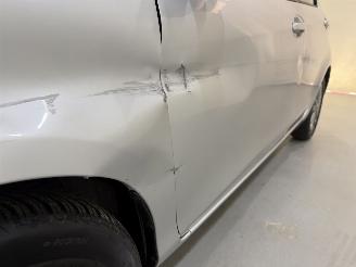 Toyota Yaris HB 1.0 VVt-i Aspiration picture 11