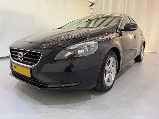 Volvo V-40 1.6 T2 Momentum Navi picture 40