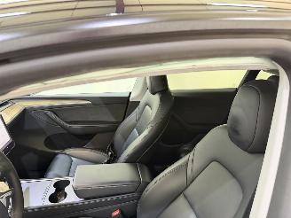 Tesla Model Y Standard Range picture 12