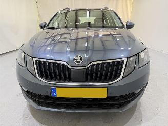 Skoda Octavia Combi 1.5 TSI Style Aut7 picture 14