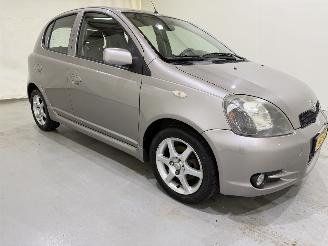 damaged passenger cars Toyota Yaris HB 1.5 VVT-i T Sport 2002/6