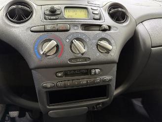 Toyota Yaris HB 1.5 VVT-i T Sport picture 8