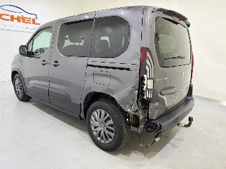 Peugeot Rifter MPV 1.2 PureTech 110 Style picture 4
