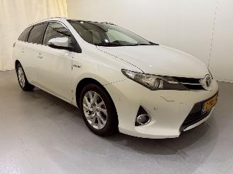 Voiture accidenté Toyota Auris Touring Sports 1.8 Hybrid Lease+ Pano/Clima/Navi 2014/8
