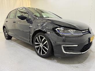 Schadeauto Volkswagen Golf e-Golf E-DITION Navi/NAP 2020/1