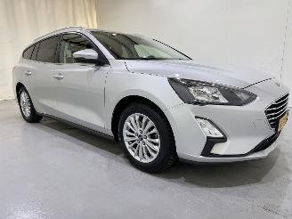Avarii autoturisme Ford Focus Wagon 1.0 EcoB. Aut. Titanium X Business 2021/11