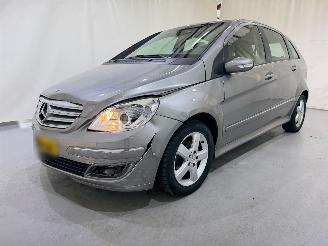 Mercedes B-klasse 170 Automaat NAP picture 3