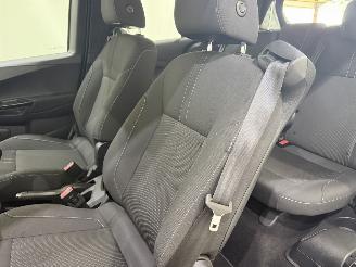 Ford B-Max 1.0 EcoBoost Titanium picture 18