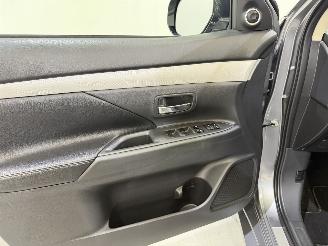 Mitsubishi Outlander 2.0 PHEV Instyle Aut. Navi/Clima picture 37