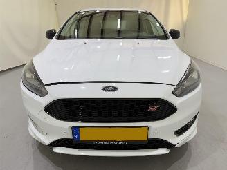 Ford Focus HB 1.5 EcoBoost Titanium picture 2