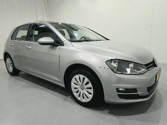 Unfallwagen Volkswagen Golf VII 1.6 TDI Trendline 81Kw 2014/11