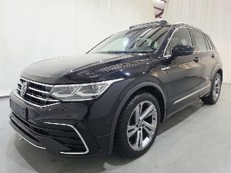 Damaged car Volkswagen Tiguan R-Line 1.5 TSI DSG Pano Navi Memory-Seats 2021/1