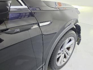 Volkswagen Tiguan R-Line 1.5 TSI DSG Pano Navi Memory-Seats picture 14