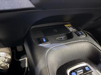 Toyota Corolla 2.0 VVT-i Hybrid First Edition 135kW picture 23
