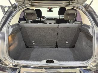 Citroën C3 1.2 PureTech Shine Navi picture 34