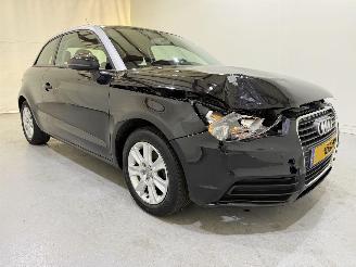 Voiture accidenté Audi A1 1.2 TFSI Attraction Pro Line Business 2011/6