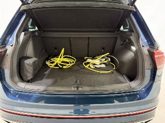 Volkswagen Tiguan 1.4 TSI eHybrid R-Line Business picture 38