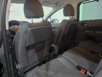 Peugeot 5008 1.2 PureTech Style 7p Bjr.2016 picture 37