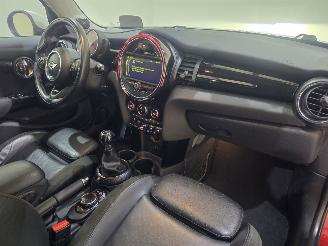 Mini Cooper Chili Serious Business 5.Drs Pano Airco Leder picture 38