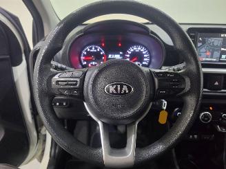 Kia Picanto 1.0 ComfortPlusLine Navigator Bjr.2018 picture 19