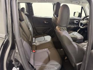 Jeep Renegade 4xe 190 Plug-in-Hybrid Electric Summum picture 15