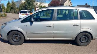 Opel Zafira Zafira (M75), MPV, 2005 / 2015 1.8 16V Ecotec picture 4