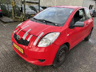 skadebil auto Toyota Yaris 1.0  3 Drs 2006/4