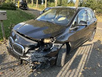 Vaurioauto  passenger cars BMW 2-serie 218i Active Tourer High Executive  Automaat 2019/5
