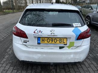 Peugeot 308 1.2 PureTech  5 Drs picture 6