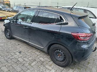 Renault Clio 1.6 E-Tech Hybrid  Automaat picture 6