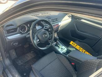 Skoda Superb Stationcar 2.0 TDI  Automaat picture 9