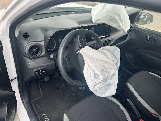 Hyundai I-10 1.0 Comfort picture 10