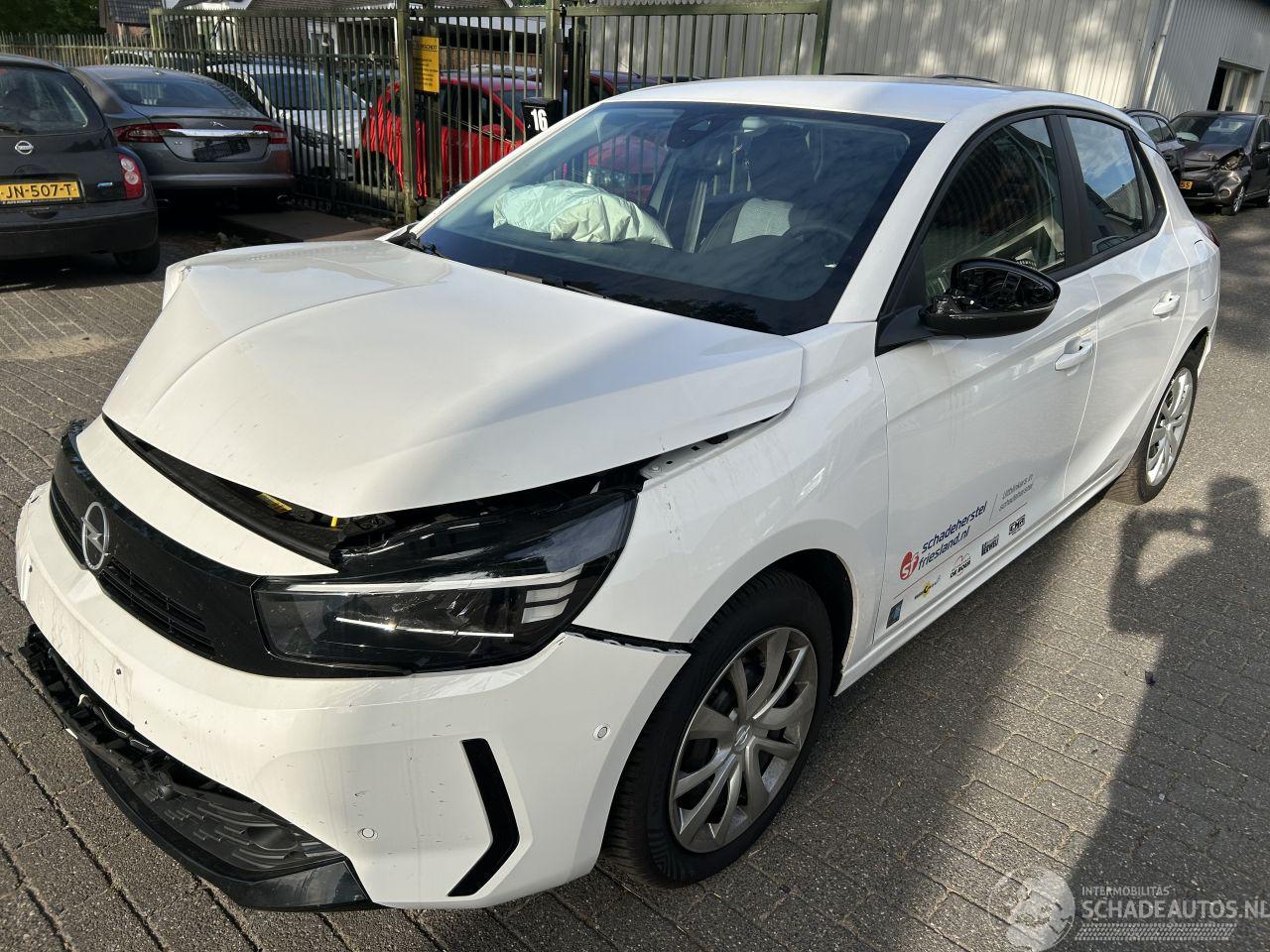 Opel Corsa 1.2 Edition    ( 1037 KM )