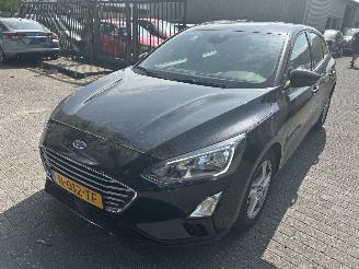 krockskadad bil auto Ford Focus 1.0 EcoBoost Trend Edition Business   5 Drs 2022/1