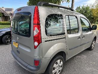 Renault Kangoo 1.6 -16 V  Expression Automaat  ( 5 persoons ) picture 4