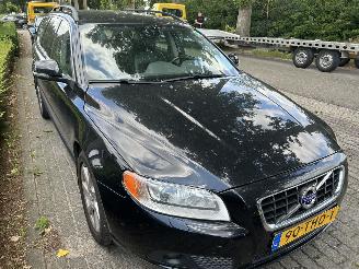 Volvo V-70 1.6  T4  Automaat Limited Edition picture 2