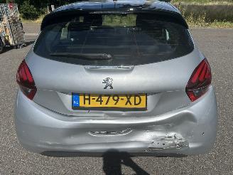 Peugeot 208 1.6 Blue HDI picture 5